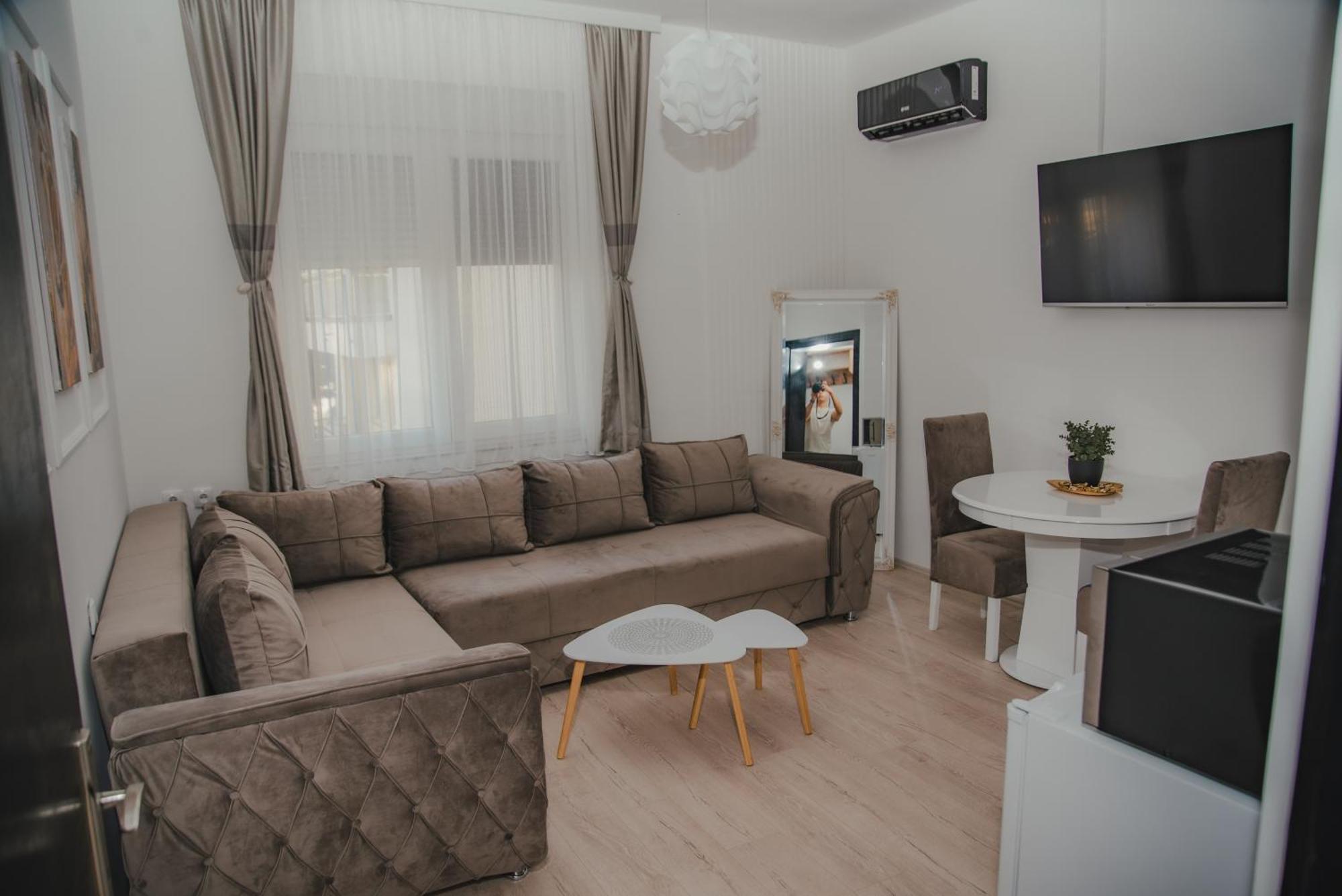 Jes Apartments 레스코바츠 외부 사진